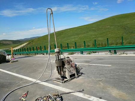 镇远公路地基基础注浆加固